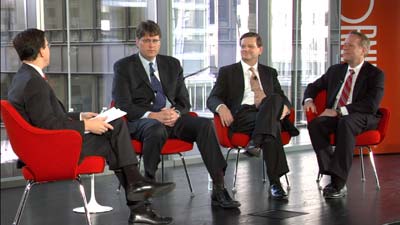 Dorsey to Panelists: Why the Investor Rush to Bonds?